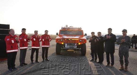 �ø������1. ����ȣ �긲û��(���ʿ��� �׹�°)�� �ٸ��������ȭ���� ��� ���Ŀ��� �������� �Կ��ϰ� �ִ�.jpg