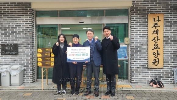 [ũ�⺯ȯ]����̰���, �� ���� �յΰ� ������ȸ�� �±� ä��.JPG