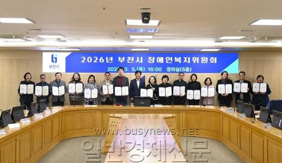 [ũ�⺯ȯ]2-1. �ű� ���� ������ ������ �����ڵ��� ����Կ��� �ϰ� �ִ�.JPG